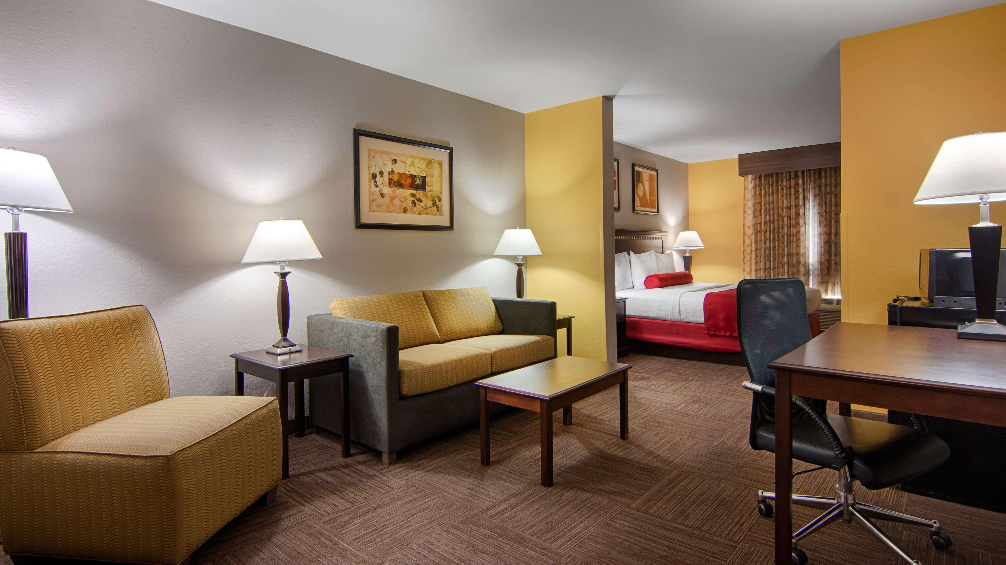 Best Western Auburndale Inn & Suites Экстерьер фото