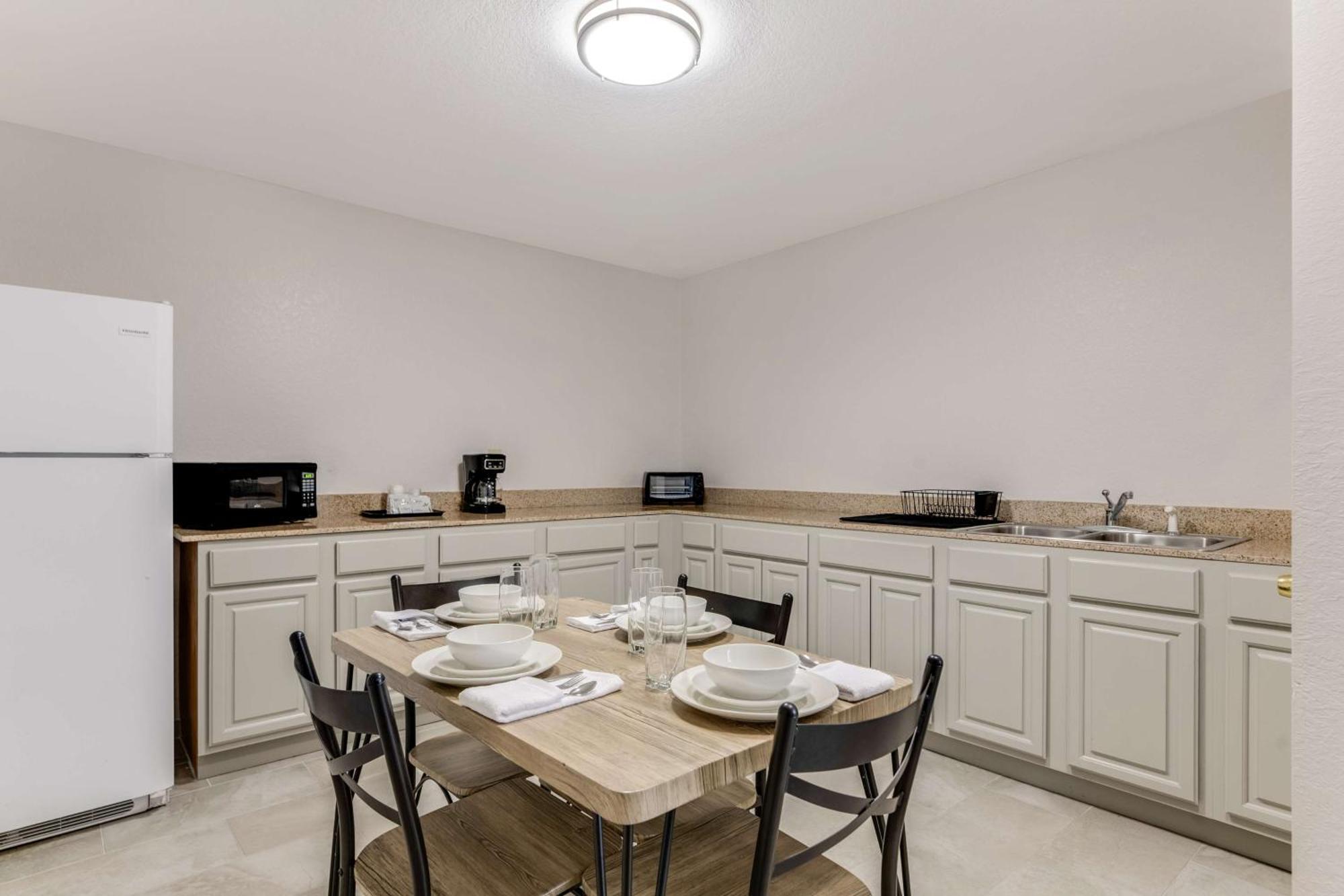 Best Western Auburndale Inn & Suites Экстерьер фото